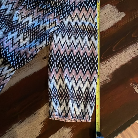 Chevron print dress EUC - Picture 8 of 12